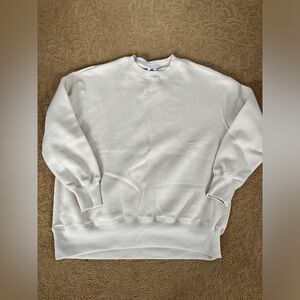 Nike cream crewneck oversized